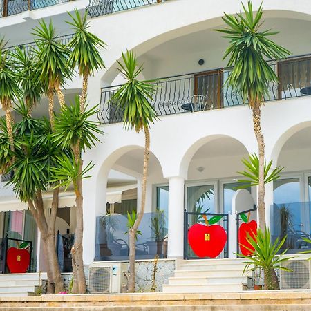 Adam & Eve Suites Saranda Dış mekan fotoğraf