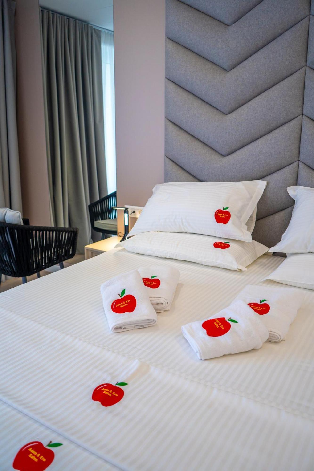 Adam & Eve Suites Saranda Dış mekan fotoğraf