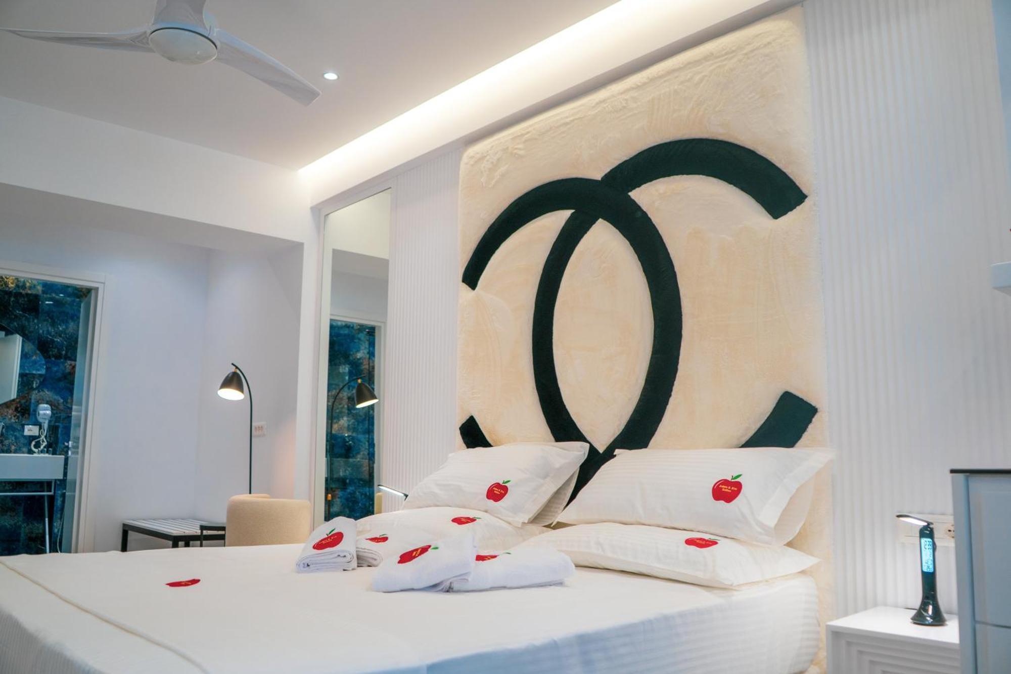 Adam & Eve Suites Saranda Dış mekan fotoğraf