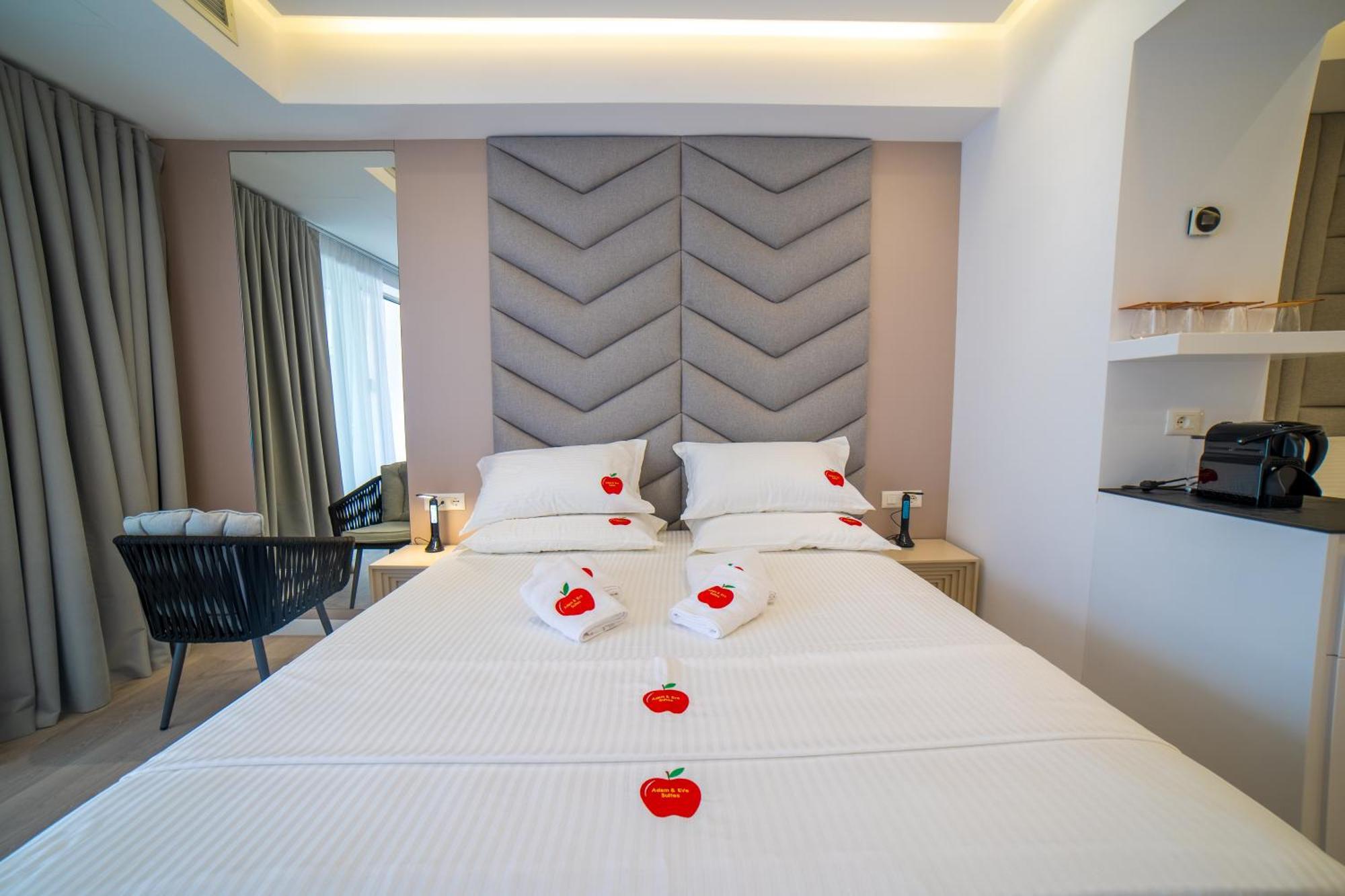 Adam & Eve Suites Saranda Dış mekan fotoğraf