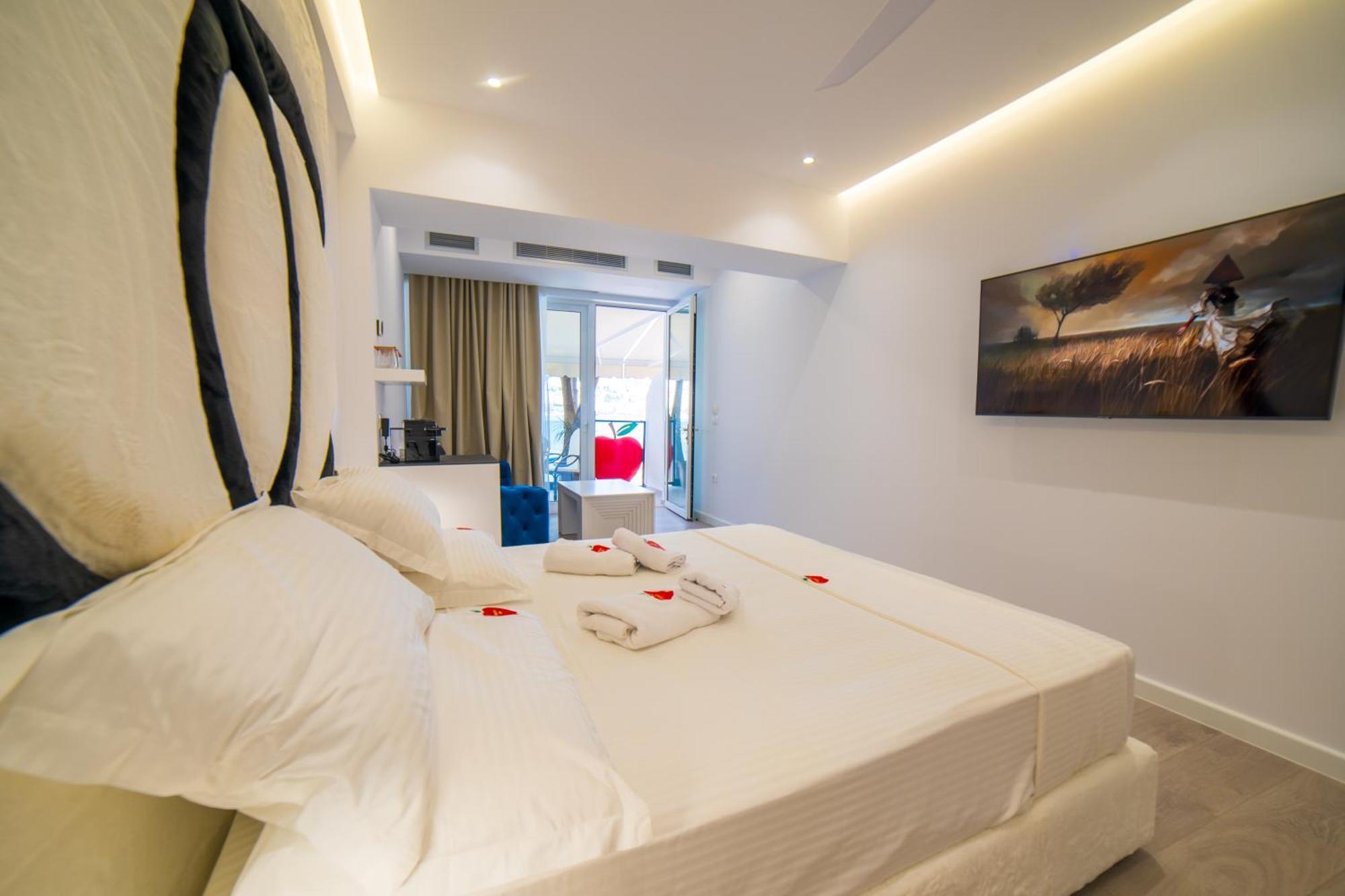 Adam & Eve Suites Saranda Dış mekan fotoğraf