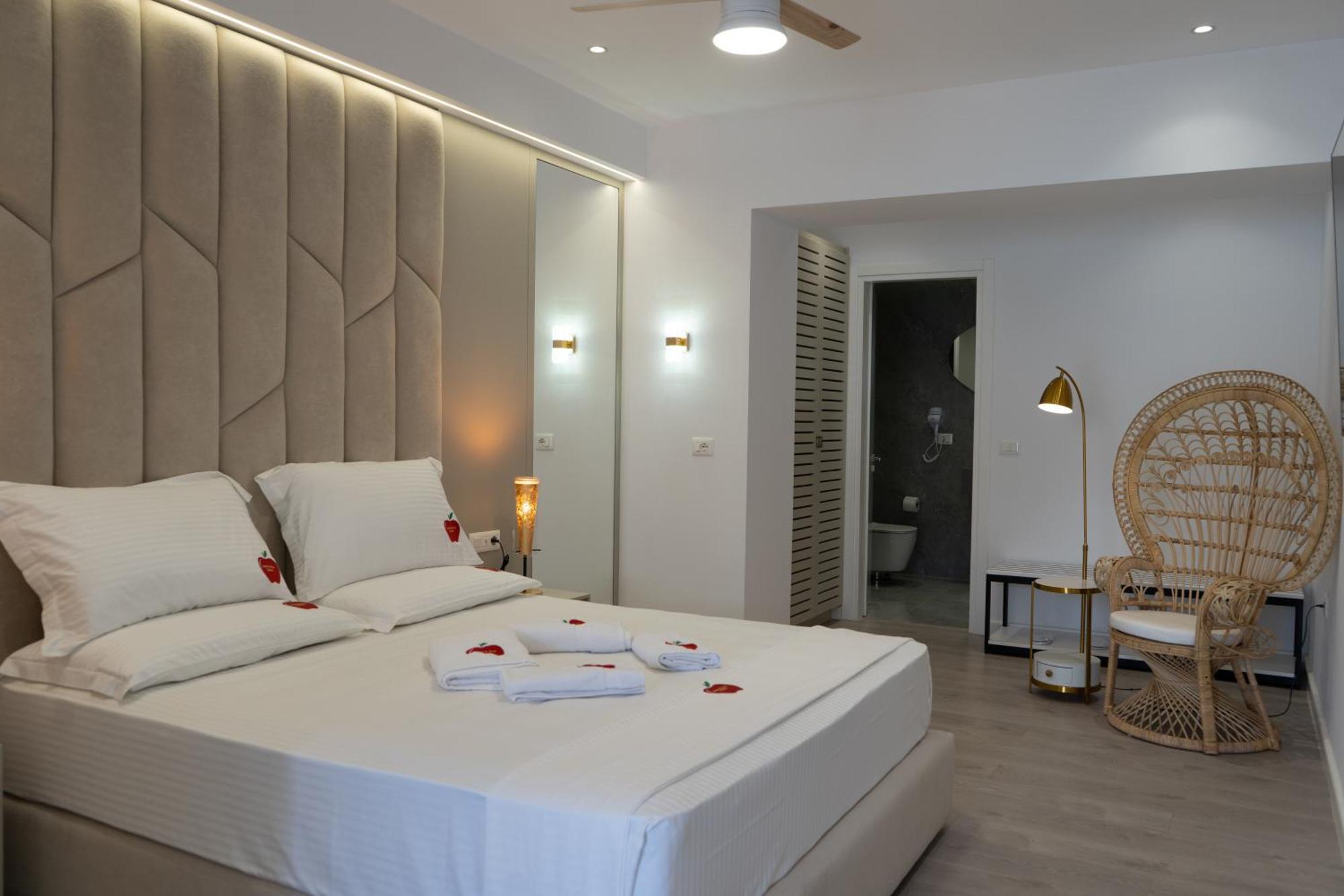 Adam & Eve Suites Saranda Dış mekan fotoğraf